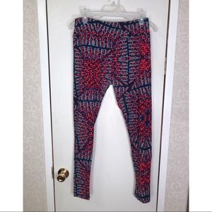 LuLaRoe TC Tall & Curvy print leggings